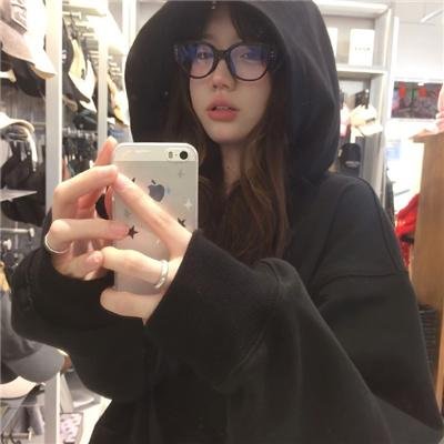 村里来了个洋媳妇